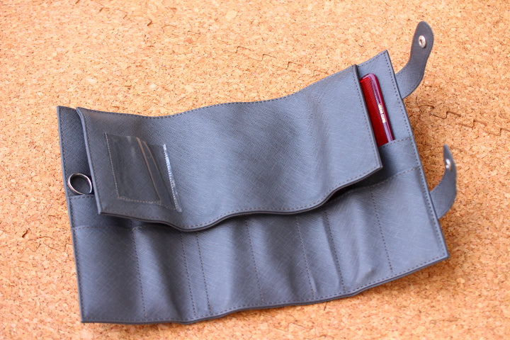 剪刀式保護套 Saffiano 風格捲筒保護套 灰色 PU 皮革